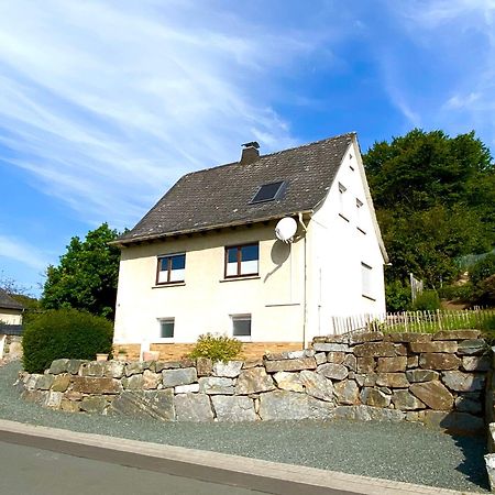 Apartmenthaus Ruhezeit Bad Endbach Exterior foto