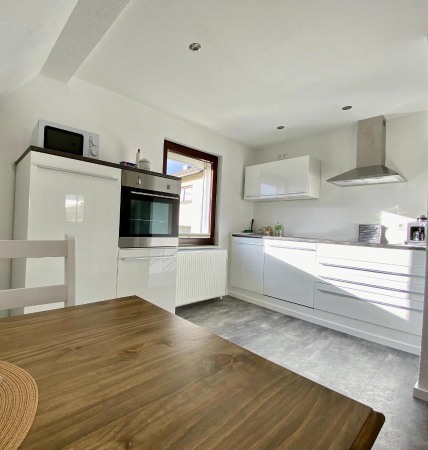 Apartmenthaus Ruhezeit Bad Endbach Exterior foto